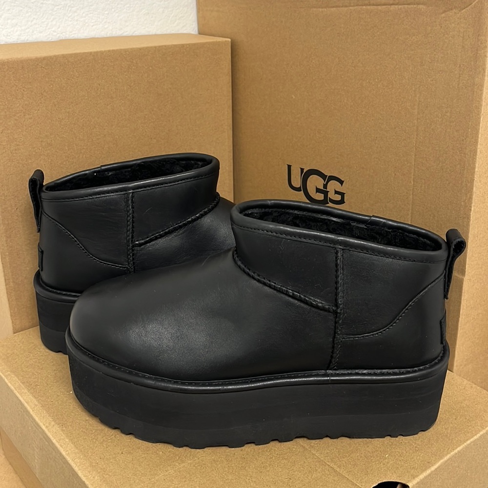 UGG CLASSIC ULTRA MINI PLATFORM
